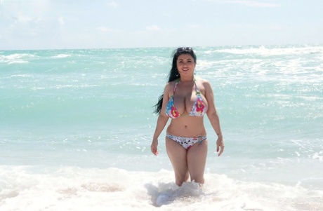 chubby mom and boy porn sexy photo