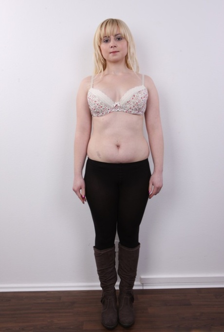 fat thigh ai milf adult image