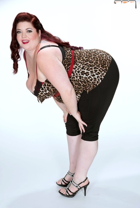 chubby pest with the addition of prudish pussy newcomer sexy nudes pic