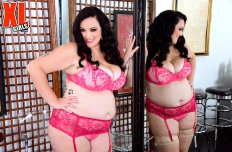 voluptuous secretary took off her clothes photos alison art xxx pics