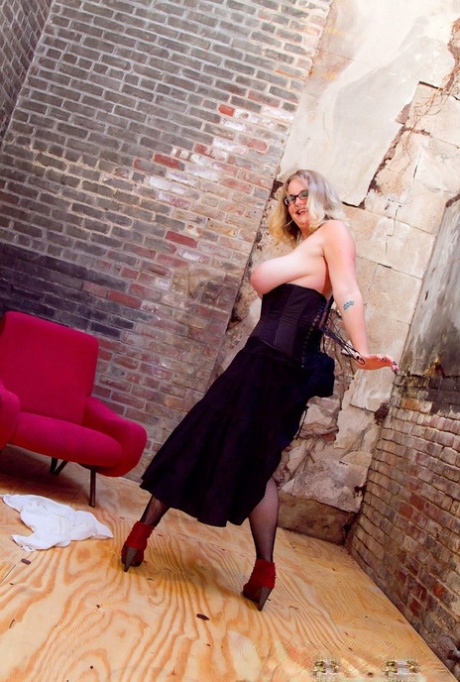london fat house wife nice pics