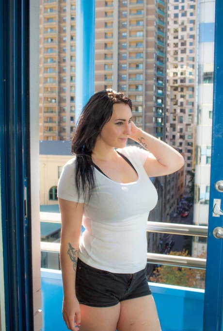 mythiccal thick sexy xxx gallery