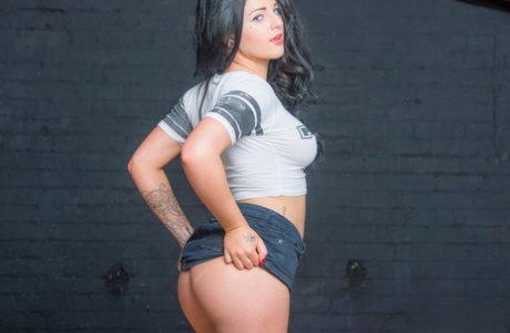 huge bbw solo hot naked photo