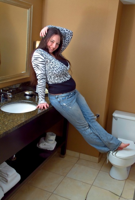 my hot feet my wife feet sexy feet hot wife bbw indin wife nudes images