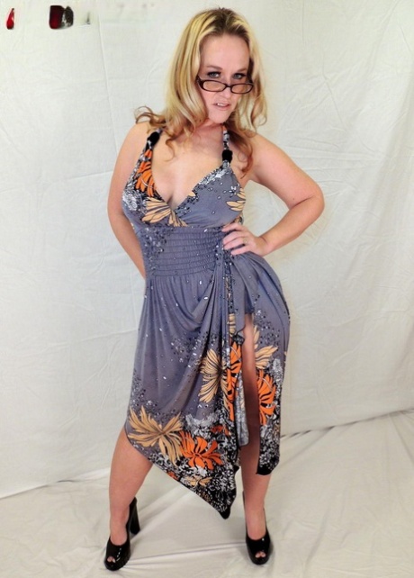 semi fat girl free sex picture