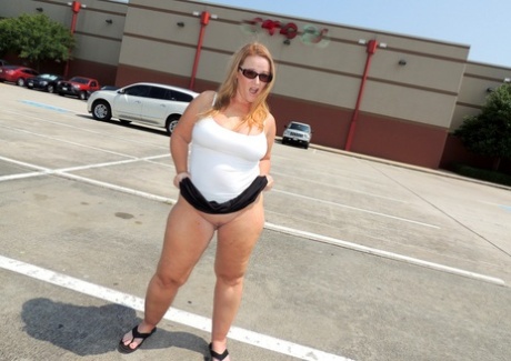 bbw sharing bed beautiful nude picture