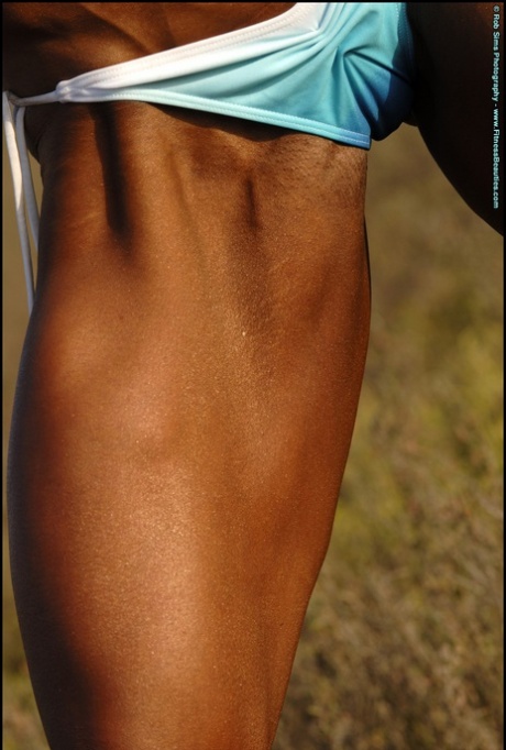 thick gym chick nice pictures