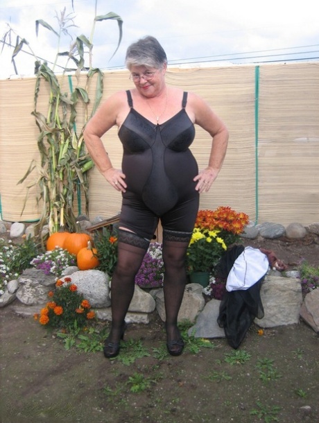 fat saggy hanging tits hd img