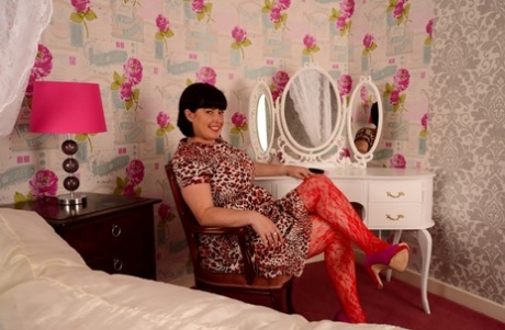 fat booty cougar exclusive pictures