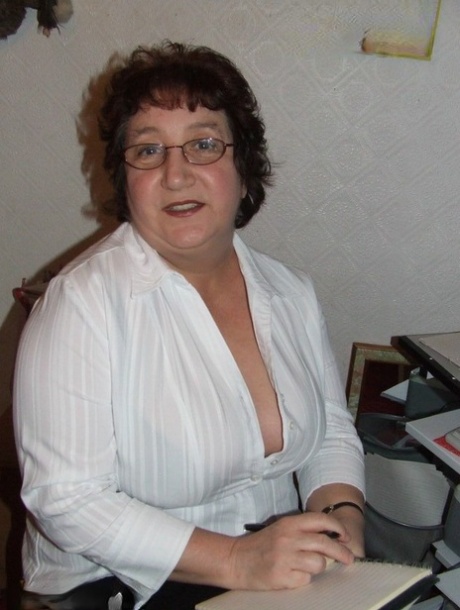 fat mature riding exclusive photo