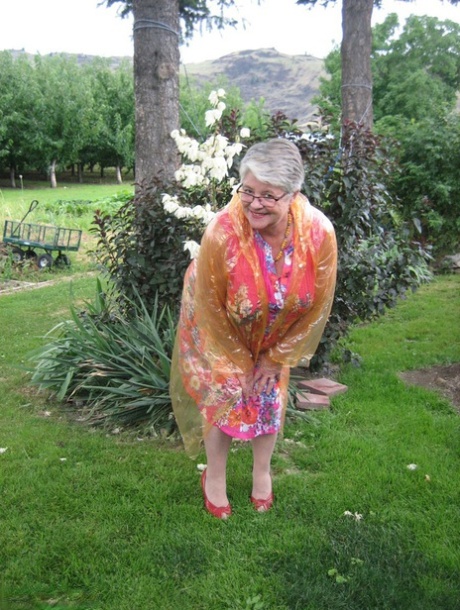 bbw groped hd image