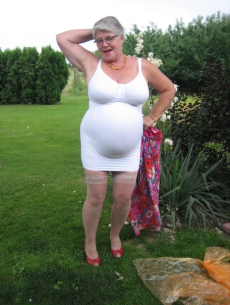 abby girl small tits chubby free xxx photos