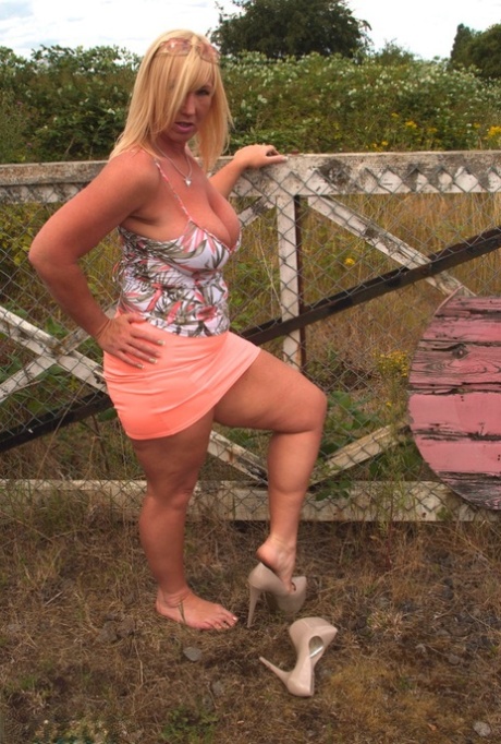 bbw deep kissing adult pictures