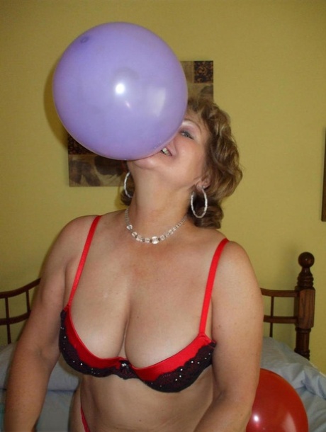 fat mom gangbang pornos photos