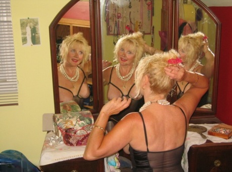 chubby granny pic uploads free naked pics