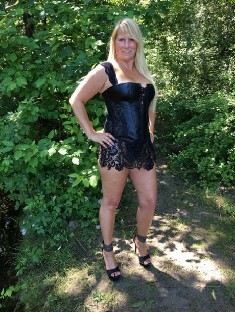 chubby beauty roxy foxxx looking sexy photo album by jeff pornographic photo