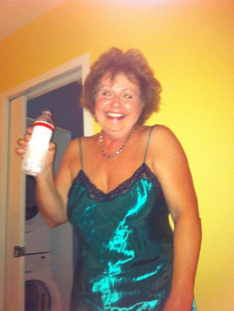 fat ass brunette milf best images