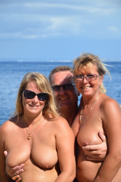 curvy busty babe tit fucked free sex galleries