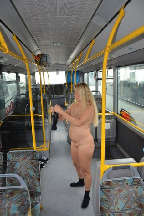 fat ass whote girl sexy naked image