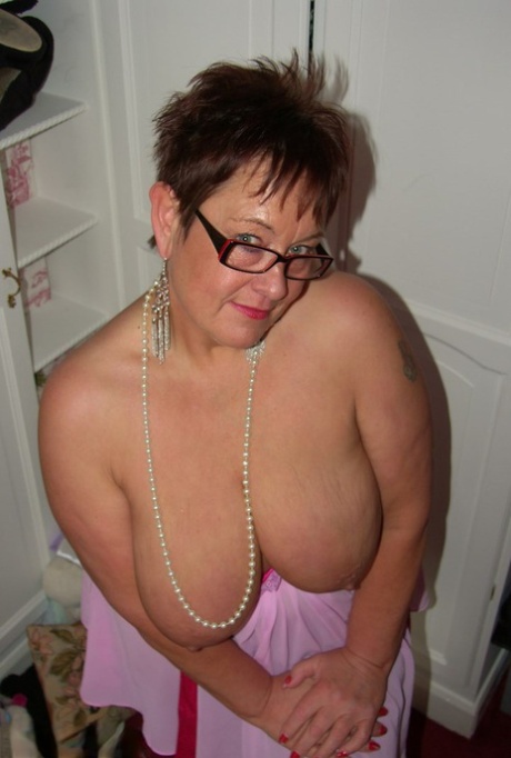 curvy wives porno gallery