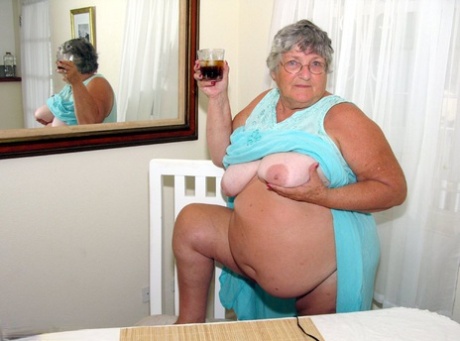 chubby milf fucked hard free sexy photo