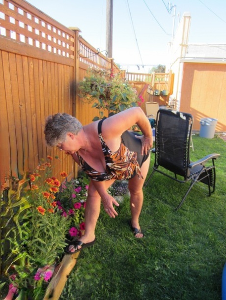 bbw mom help son beautiful nude photo