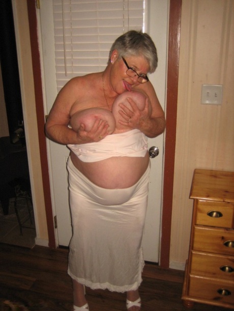 dbz fat ass sexy picture
