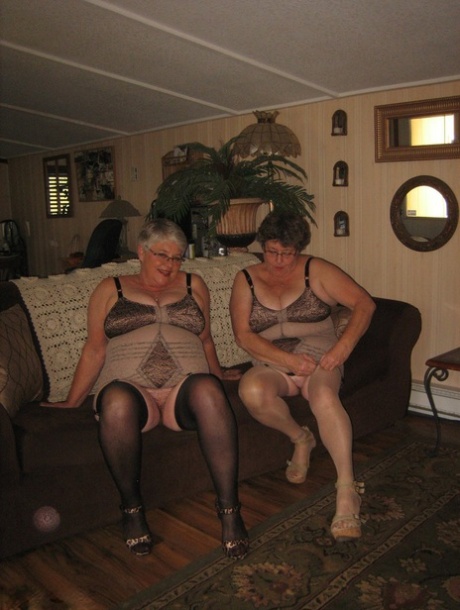 pantyhose bbw mature mom naked pictures