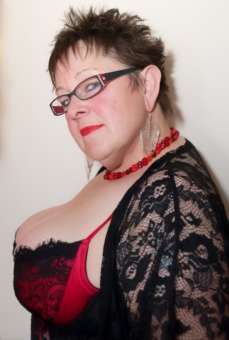 fat girl femdom naked pic