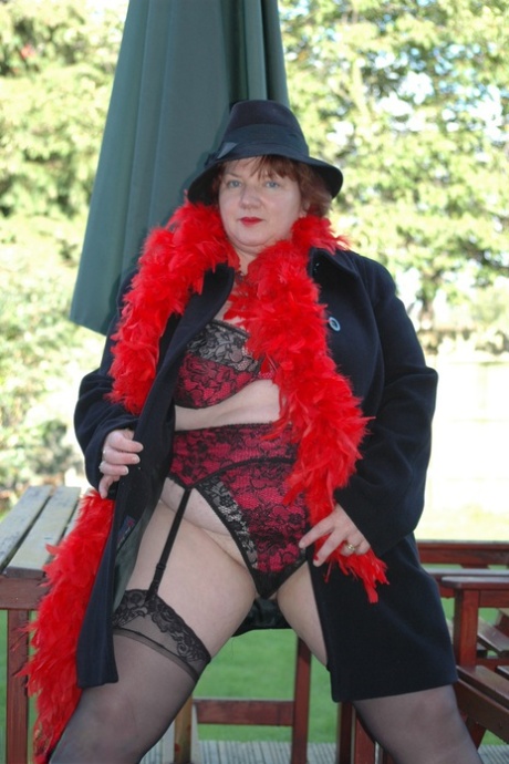 curvy body girl hot sex pic