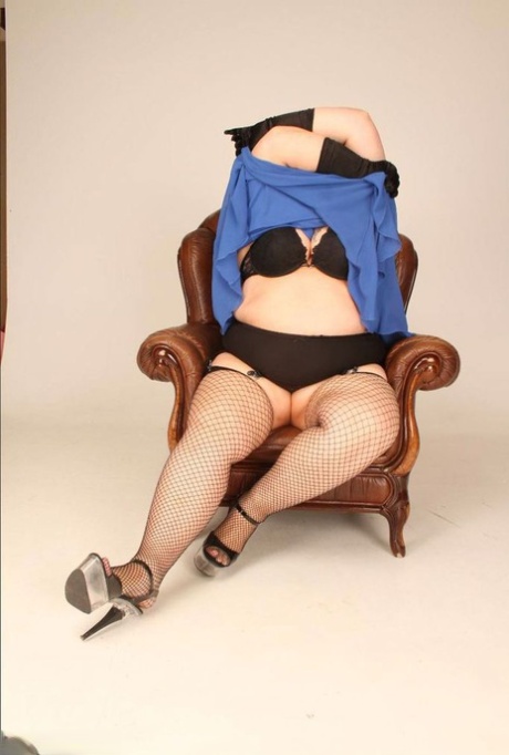 bbw in micro bikini free archive