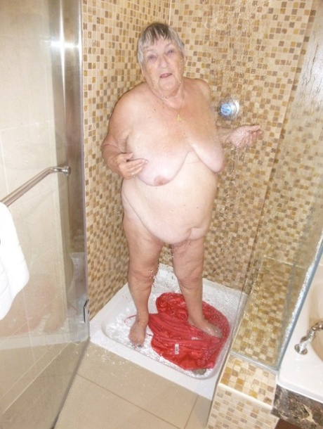 bbw mom jerks off son beautiful porn archive