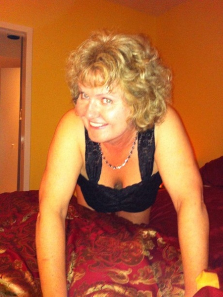 bbw gushing art nude image