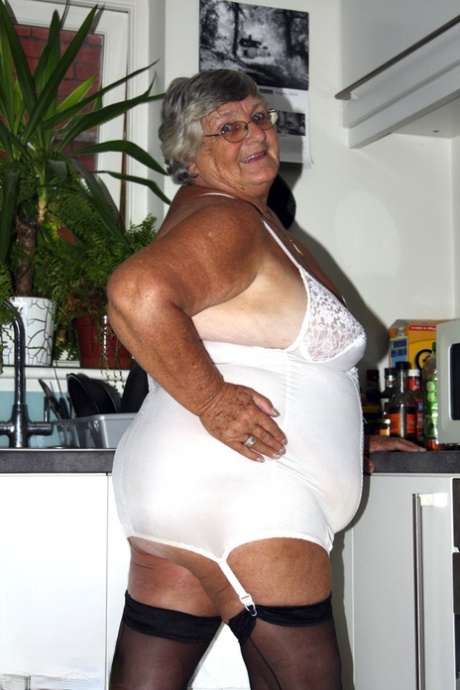 hot colombian with a big fat ass hot naked photos
