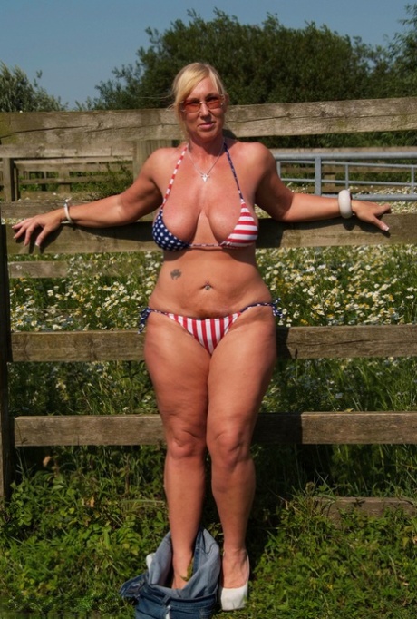 extra girthy plumper in glasses veruca darling likes her wangs long hot naked pictures