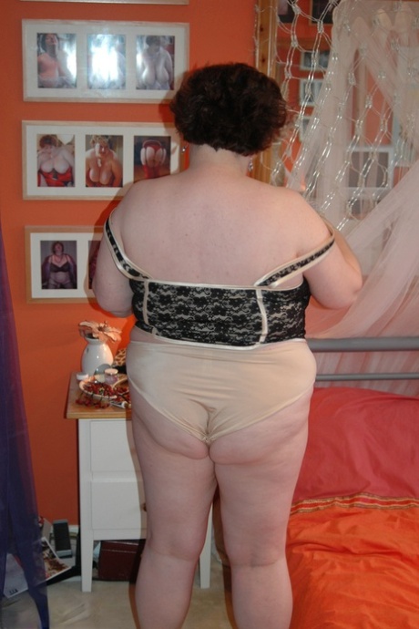 more chubby nice cleavage massive melons free xxx photos
