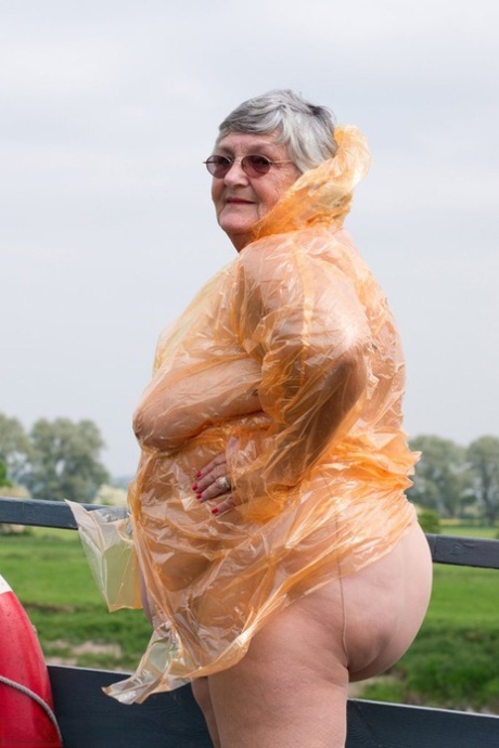 moms hairy fat pussy best pics