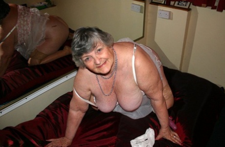 fuck yeah curvy girls art naked photos