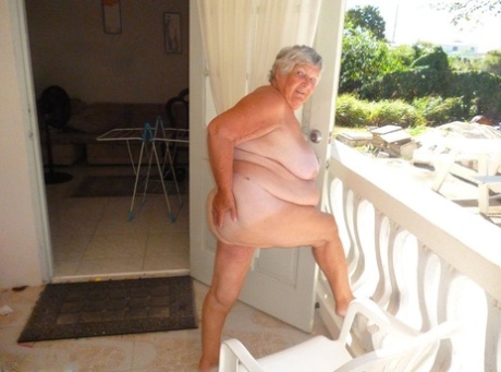 bbw sits on milf face takes titshot eats cum my longest edit pornos photo