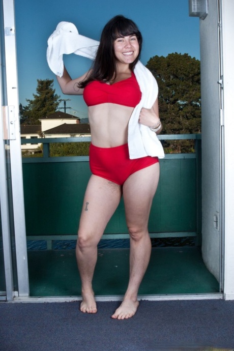 curvy kissing adult photos