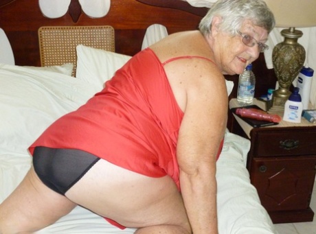 big ass momb nudist condo beautiful nude photos