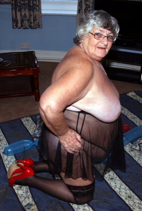 thick onesie free xxx photos