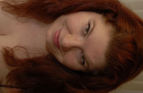curvy girls kissing deep nude photo