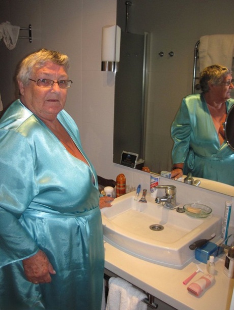 lou bbw s exclusive galleries