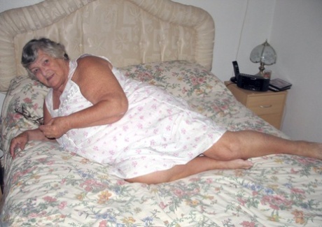 curvystar erotic pictures