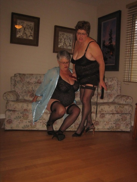 bbws give the sloppiest head beautiful porn photo