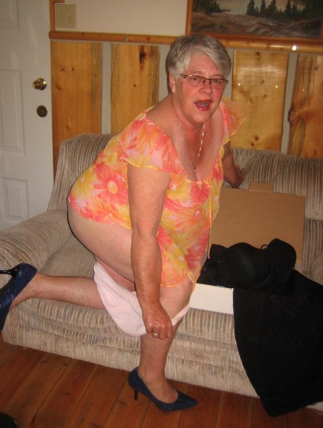 fat black mom fuck son nudes pics