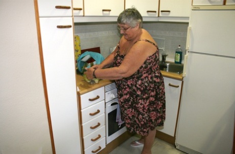 she wants that fat big black cock erotic photos