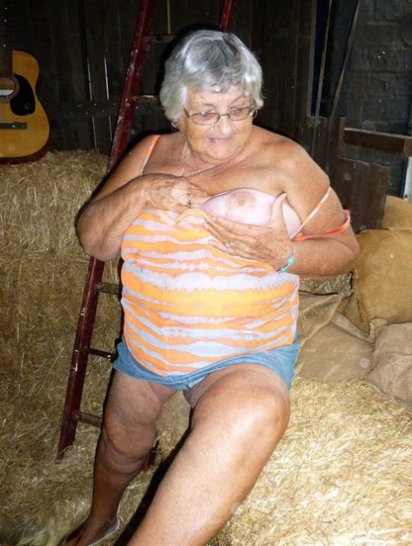 fat indonesian free porn pictures