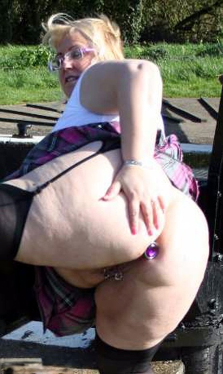 thick big ass clap free xxx pictures